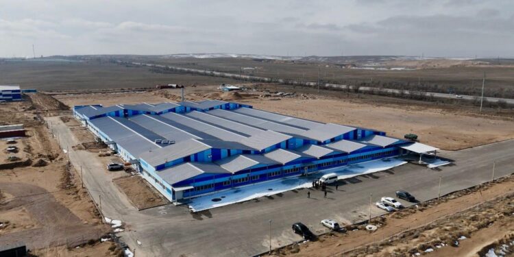 До конца года в Конаеве откроют два завода