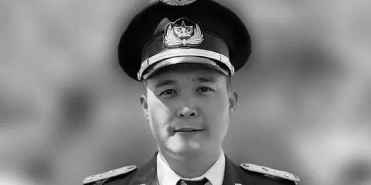 Казахстан простился с погибшим майором Бахтияром Ержигитовым