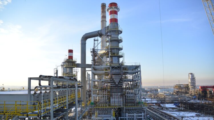 Шымкент мұнай өңдеу зауытында екі жұмысшы қаза тапты, полиция қылмыстық іс қозғады