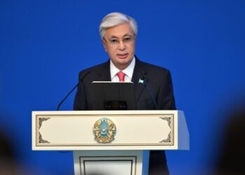 Тоқаев: Мұғалімдерді оқушылардың қателігі үшін жазалауға болмайды