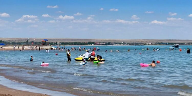 В Конаеве подвели итоги лета: 1,5 миллиона туристов за два месяца