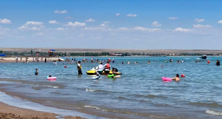 В Конаеве подвели итоги лета: 1,5 миллиона туристов за два месяца