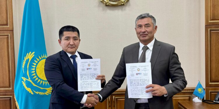 В Конаеве подписан меморандум о сотрудничестве в сфере образования