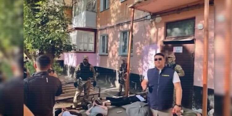 Казахстанские кибермошенники похитили более 102 миллионов тенге у иностранца