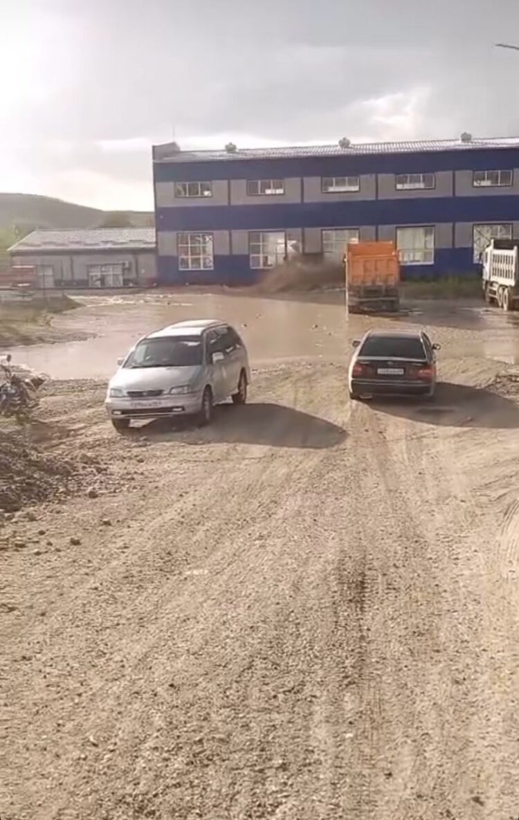 Жетісуда шағын ГЭС-ті су басты: тұрғындар станция құрылысына қатысты ескі дауды еске алды