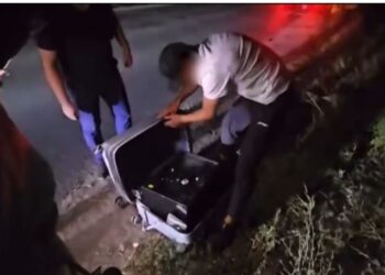 В Алматы задержали мужчину, вынесшего сейф с крупной суммой денег в чемодане