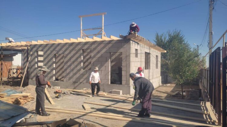 Акимат Енбекшиказахского района привлёк спонсора для строительства дома семье Шерзата Полата