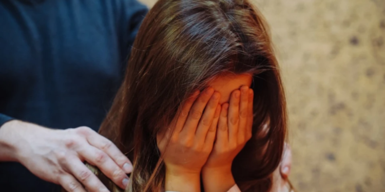 В Жамбылской области мужчина получил пожизненное за насилие над собственной дочерью