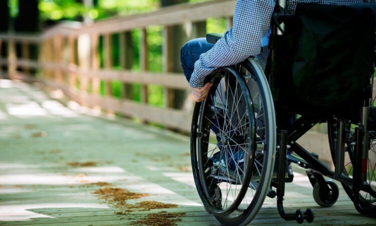 В Казахстане упростили оформление инвалидности для тяжело больных