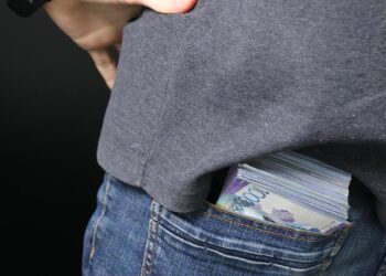 Талдықорғанда алиментке арналған ақшаны жымқырған сот орындаушысы тергелуде