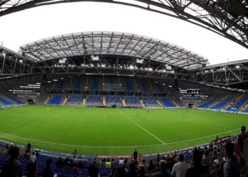 Уэльс құрамасының жаттықтырушысы “Астана Арена” алаңын сынға алды