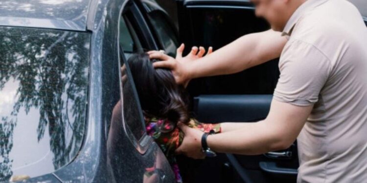 “Алып қашу” қылмыс: Қазақстанда мәжбүрлі некеге қатаң жаза енгізілді