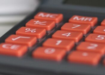 Как предпринимателям перейти на спецналоговый режим: разъяснения КГД