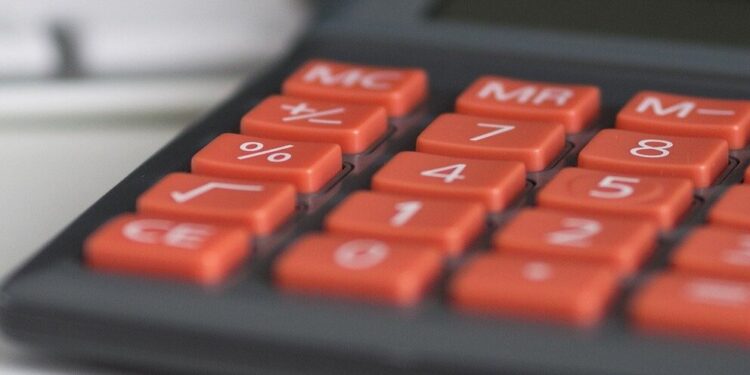 Как предпринимателям перейти на спецналоговый режим: разъяснения КГД