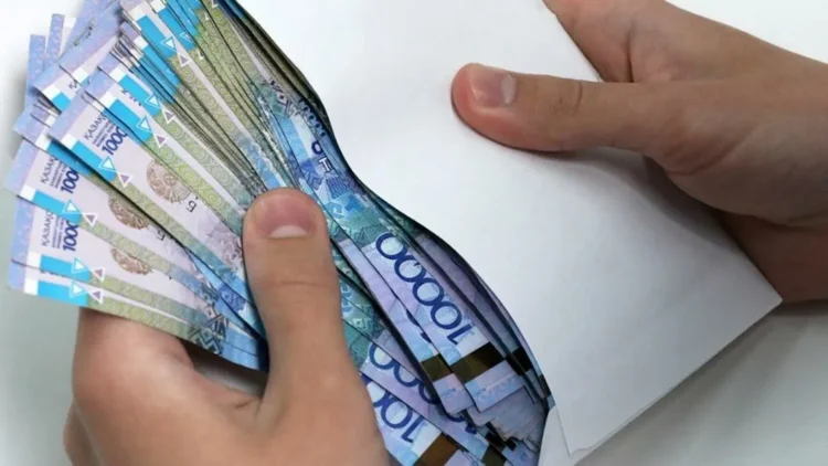 Минтруд возьмётся за “серые” зарплаты в Казахстане