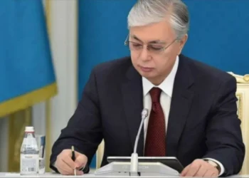 Кадровые перестановки продолжаются: новые назначения в Акорде и МИД