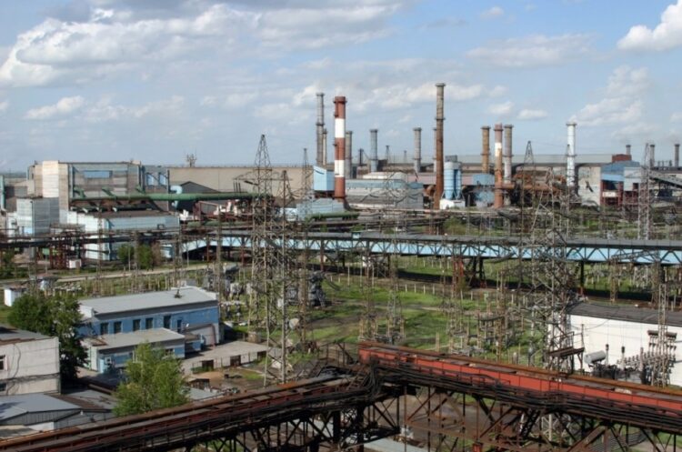 Трое сотрудников получили ожоги на Аксуском заводе ферросплавов