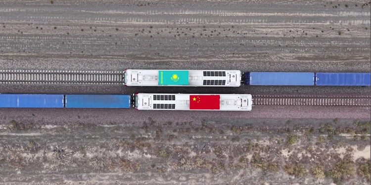 «Транзиттік серпіліс: Қазақстанда жаңа теміржол магистралі ашылды»