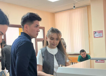 Блогер Ерболат Жанабыловқа автокөлік ұтысына байланысты сот ісі жүріп жатыр