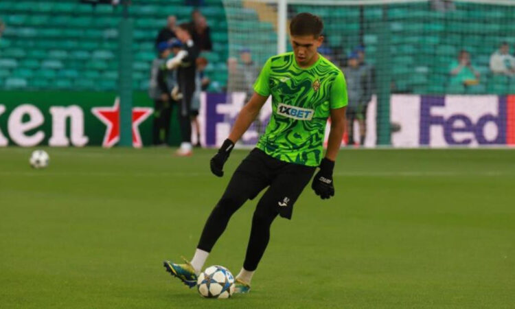 «18 жастағы Шерхан Қалмұрза Анарбеков пен Заруцкийдің орнын басуы мүмкін»