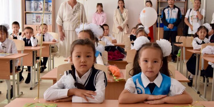 В Конаеве открылась капитально отремонтированная школа