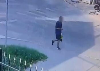 В Алматы мужчина лишился 13 миллионов тенге возле обменника