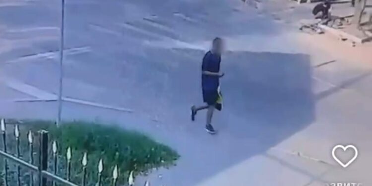 В Алматы мужчина лишился 13 миллионов тенге возле обменника