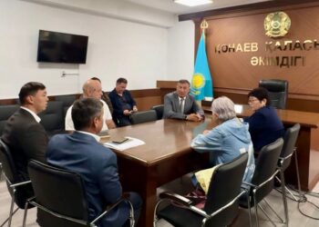 Қонаев қаласының әкімі пәтері өртенген тұрғынды қабылдады