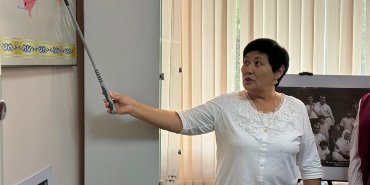 «Қонаев – менің сүйікті қалам»: мектептерде ашық сабақтар өтуде