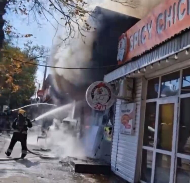 Алматының орталығында кафе өртенді — зардап шеккендер жоқ