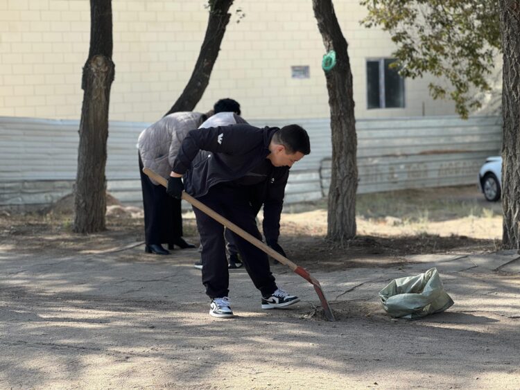 Қонаевта жалпықалалық сенбілік өтті
