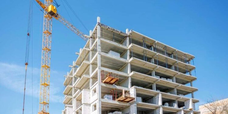 Астанада «Дорстройтрест» ЖШС басшысы бюджет қаржысын жымқырғаны үшін 7 жылға сотталды