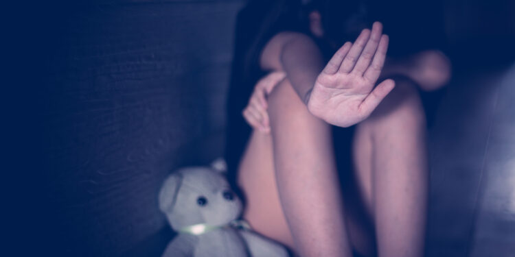 Жетісу облысында өз қызына зорлық көрсеткен ер адамға сот үкімі шықты: ол өмір бойына бас бостандығынан айырылды