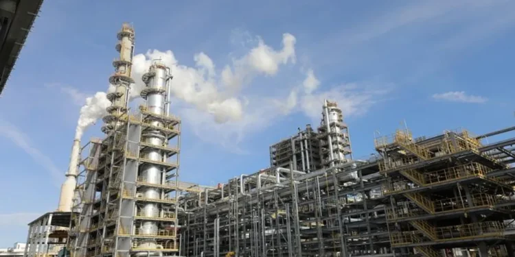 Атыраудағы ірі кәсіпорындар экологияға келтірілген зиян үшін 2,3 млрд теңге айыппұл төлейді