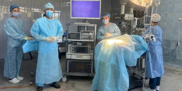 Қазақстанда балаларға лазерлік әдіспен тас алу отасы алғаш рет жасалды