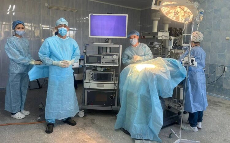 Қазақстанда балаларға лазерлік әдіспен тас алу отасы алғаш рет жасалды