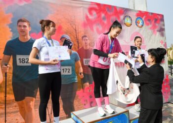 «Қызғылт қазан» марафонына 150-ге жуық әйел қатысты