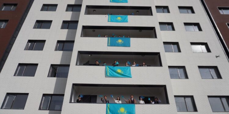 Қонаевта Республика күніне орай «Менің елім – менің туым» патриоттық акциясы бастау алды