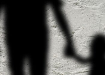 Казахстан ужесточает наказание: педофилов будут кастрировать перед освобождением