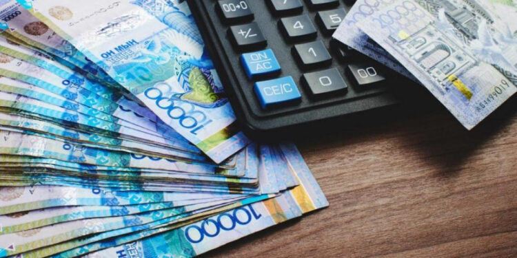 В Казахстане повысят две социальные выплаты