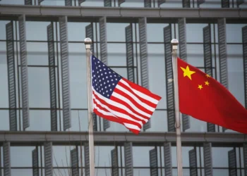 АҚШ Қытайға қарсы 100% кедендік баж енгізбек: әлемдік экономикаға әсері қандай болмақ