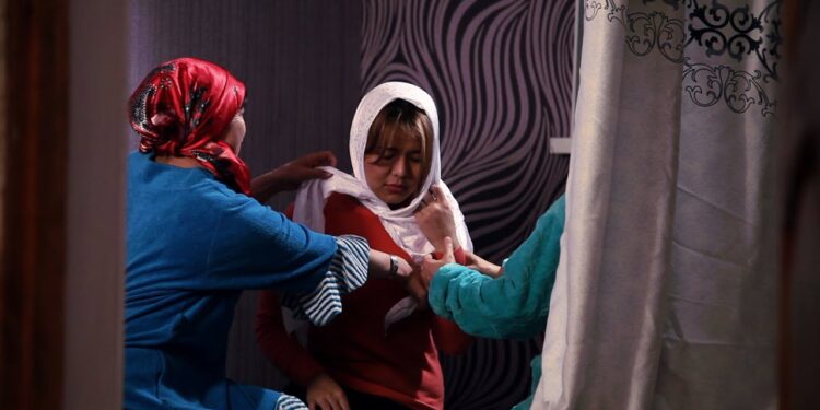 В Казахстане впервые возбудили уголовные дела за «алып-қашу» несовершеннолетних