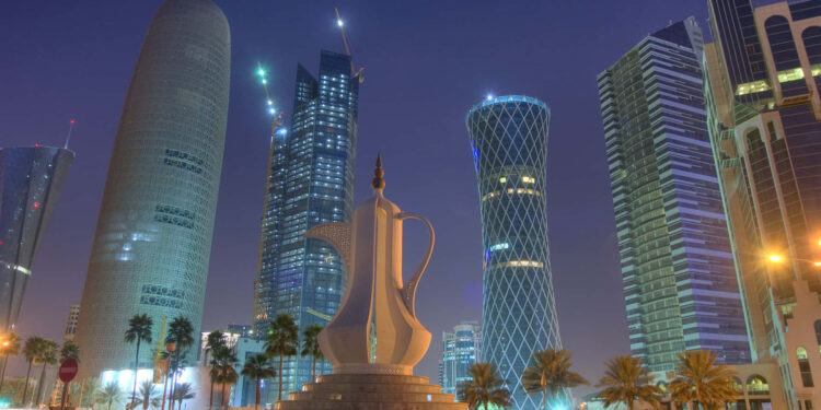 Казахстанцы смогут официально работать в Катаре