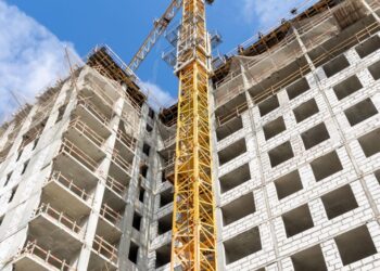 В Астане осудили руководителя ТОО «Дорстройтрест» за хищение 2,6 млрд тенге, выделенных на строительство ЖК