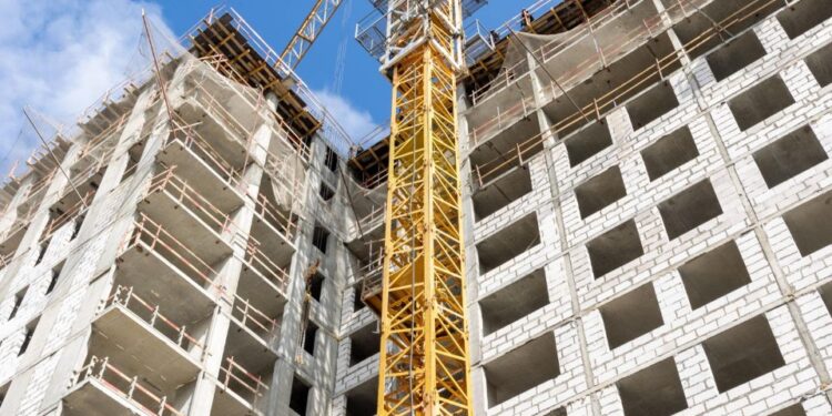 В Астане осудили руководителя ТОО «Дорстройтрест» за хищение 2,6 млрд тенге, выделенных на строительство ЖК