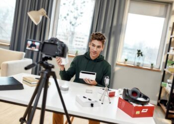 Депутат шетелден қаржыландырылатын блогерлерді бақылауды ұсынды