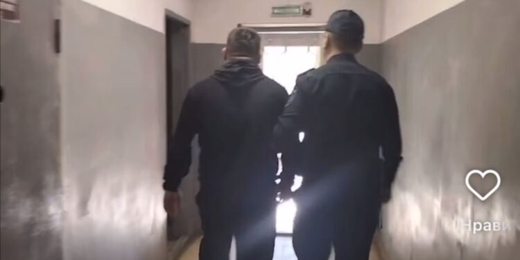 Алматыда «қарумен» жол үстінде жанжал шығарған жүргізуші қамауға алынды