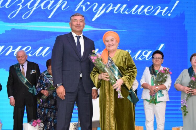 Ұлағатты ұстаздар марапатталды