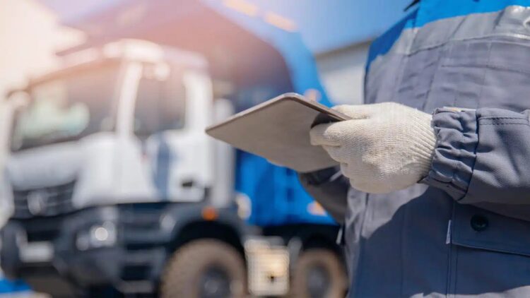 Қонаевта қоқыс шығарумен қандай компаниялар айналысады?