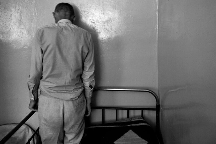 Атырауда психикалық ауру адам көршісін өлтірді — дәрігерлер оның жағдайын елемеген